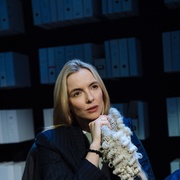 [剧情] 初步举证 National Theatre Live: Prima Facie  [朱迪·科默][高清下载]