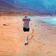 穿墙隐形人 Memoirs of an Invisible Man 剧照