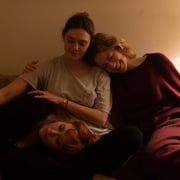 [剧情] 他的三个女儿 His Three Daughters  [娜塔莎·雷昂/伊丽莎白·奥尔森][高清下载]