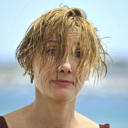 爱情重击 Love Punch 剧照