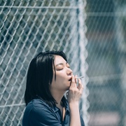 [剧情] 不愿恋爱的雀斑小姐 そばかす  [三浦透子/前田敦子][蓝光/高清1080p/4K下载]