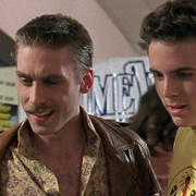 [爱情/喜剧] 猜·情·寻 Chasing Amy  [本·阿弗莱克/乔伊·劳伦·亚当斯][蓝光/高清1080p/4K下载]