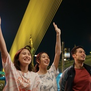 [同性/爱情] 隔楼女孩：我们之间的层距 แฟลตเกิร์ล ชั้นห่างระหว่าง เ ร า  [法缇玛·德查瓦里昆/琪拉娜·皮皮亚克隆][蓝光/高清1080p/4K下载]