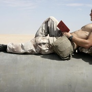 [战争/传记] 锅盖头 Jarhead  [杰克·吉伦哈尔/杰米·福克斯][蓝光/高清1080p/4K下载]