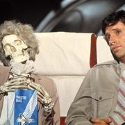 [爱情/喜剧] 空前绝后满天飞2：瞒天过海飞飞飞 Airplane II: The Sequel  [朱丽·哈基提/罗伯特·海斯][蓝光/高清1080p/4K下载]