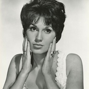 [恐怖/爱情] 狼人的诅咒 The Curse of the Werewolf  [奥列佛·里德/克利福德·埃文斯][蓝光/高清1080p/4K下载]