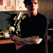 [恐怖/悬疑] 老师不是人 The Faculty  [乔什·哈奈特/伊利亚·伍德][蓝光/高清1080p/4K下载]