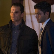 [犯罪/动作] 掠夺者 Marauders  [布鲁斯·威利斯/克里斯托弗·米洛尼][蓝光/高清1080p/4K下载]