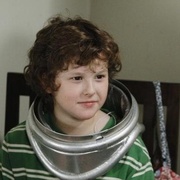 [喜剧/家庭] 摩登家庭 第二季 Modern Family Season 2  [艾德·奥尼尔/索菲娅·维加拉][蓝光/高清1080p/4K下载]