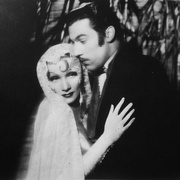 [喜剧/爱情] 魔鬼是女人 The Devil Is a Woman  [玛琳·黛德丽/莱昂内尔·阿特威尔][蓝光/高清1080p/4K下载]