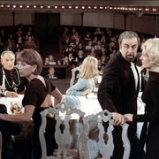 [喜剧/奇幻] 资产阶级的审慎魅力 Le charme discret de la bourgeoisie  [费尔南多·雷伊/保罗·弗朗克尔][蓝光/高清1080p/4K下载]