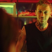 [科幻] 超凡女仆 Лучше, чем люди  [宝琳娜·安德烈耶娃/亚历山大·奥斯特犹科夫][蓝光/高清1080p/4K下载]