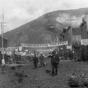 [纪录片] 道森市：冰封时光 Dawson City: Frozen Time  [Kathy Jones-Gates/Michael Gates][蓝光/高清1080p/4K下载]