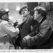 [剧情] 告密者 The Informer  [维克托·麦克拉格伦/希瑟·安吉尔][蓝光/高清1080p/4K下载]