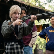 [惊悚/恐怖] 黄蜂 第一季 Yellowjackets Season 1  [梅兰妮·林斯基/托妮·赛普里斯][蓝光/高清1080p/4K下载]