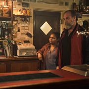 [惊悚] 皇家酒店 The Royal Hotel  [杰西卡·亨维克/朱莉娅·加纳][蓝光/高清1080p/4K下载]