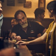 [惊悚] 皇家酒店 The Royal Hotel  [杰西卡·亨维克/朱莉娅·加纳][蓝光/高清1080p/4K下载]