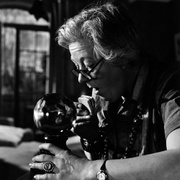 [奇幻/爱情] 欢乐的精灵 Blithe Spirit  [雷克斯·哈里森/康斯坦茨·卡明斯][蓝光/高清1080p/4K下载]