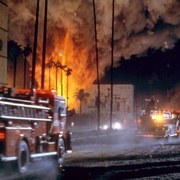 [灾难/动作] 活火熔城 Volcano  [汤米·李·琼斯/安·海切][蓝光/高清1080p/4K下载]