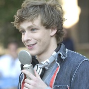 [音乐/爱情] 劲歌飞扬 Raise Your Voice  [希拉里·达芙/奥利弗·詹姆斯][蓝光/高清1080p/4K下载]