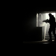 [动作/恐怖] 前哨 Outpost  [雷·史蒂文森/朱利安·沃德姆][蓝光/高清1080p/4K下载]