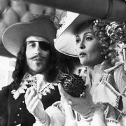 [动作/历史] 生死剑侠 The Four Musketeers  [奥列佛·里德/拉蔻儿·薇芝][蓝光/高清1080p/4K下载]