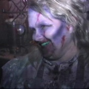 [恐怖] 十月建造的房屋 The Houses October Built  [Brandy Schaefer/Bobby Roe][蓝光/高清1080p/4K下载]