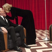 [犯罪/悬疑] 双峰 Twin Peaks  [凯尔·麦克拉克伦/雪莉·李][蓝光/高清1080p/4K下载]