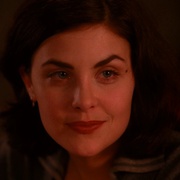 [惊悚/犯罪] 双峰  第二季 Twin Peaks Season 2  [凯尔·麦克拉克伦/迈克尔·昂吉恩][蓝光/高清1080p/4K下载]