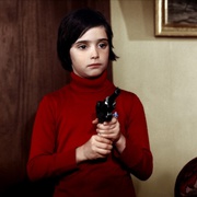 [剧情] 饲养乌鸦 Cría cuervos  [杰拉丁·卓别林/莫妮卡·兰达利][蓝光/高清1080p/4K下载]