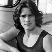 [喜剧] 早熟年华 Little Darlings  [塔图姆·奥尼尔/克里斯蒂·麦克尼科尔][蓝光/高清1080p/4K下载]