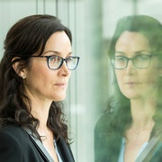 [科幻] 真实的人类 第二季 Humans Season 2  [嘉玛·陈/凯瑟琳·帕金森][蓝光/高清1080p/4K下载]