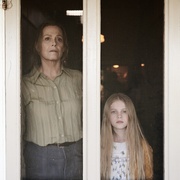 [剧情] 爱丽丝·哈特的失语花 The Lost Flowers of Alice Hart  [阿莉西娅·戴柏南·凯里/西格妮·韦弗][蓝光/高清1080p/4K下载]