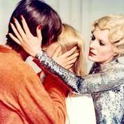 [恐怖] 暗夜之女 Les lèvres rouges  [德菲因·塞里格/约翰·卡伦][蓝光/高清1080p/4K下载]