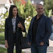 [犯罪] 博斯：传承 第一季 Bosch: Legacy Season 1  [提图斯·维里沃/米密·罗杰斯][蓝光/高清1080p/4K下载]