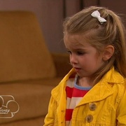 [家庭/喜剧] 查莉成长日记 第三季 Good Luck Charlie Season 3  [雷·艾琳·贝克/杰森·多雷][蓝光/高清1080p/4K下载]