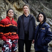 [犯罪/喜剧] 戴洛奇小镇 第一季 Deadloch Season 1  [凯特·波克斯/玛德琳·萨米][蓝光/高清1080p/4K下载]