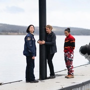 [犯罪/喜剧] 戴洛奇小镇 第一季 Deadloch Season 1  [凯特·波克斯/玛德琳·萨米][蓝光/高清1080p/4K下载]