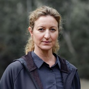 [犯罪/喜剧] 戴洛奇小镇 第一季 Deadloch Season 1  [凯特·波克斯/玛德琳·萨米][蓝光/高清1080p/4K下载]