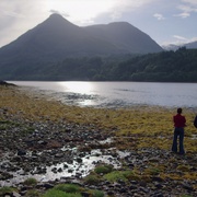 [惊悚/悬疑] 黑镜 第六季 Black Mirror Season 6  [萨尔玛·海耶克/本·巴恩斯][蓝光/高清1080p/4K下载]