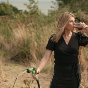 [喜剧/惊悚] 坏姐妹 第一季 Bad Sisters Season 1  [安-玛莉·杜芙/克莱斯·邦][蓝光/高清1080p/4K下载]