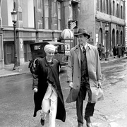 [喜剧/爱情] 辉煌时代 The Moderns  [基思·卡拉丹/琳达·费奥伦蒂诺][蓝光/高清1080p/4K下载]