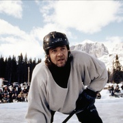 [运动/喜剧] 魂系冰球 Mystery, Alaska  [罗素·克劳/汉克·阿扎利亚][蓝光/高清1080p/4K下载]