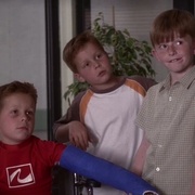 [喜剧/爱情] 绝望主妇 第二季 Desperate Housewives Season 2  [玛西亚·克劳斯/菲丽西提·霍夫曼][蓝光/高清1080p/4K下载]