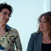 [喜剧/同性] 魅力四射 Glamorous  [金·凯特罗尔/本·J·皮尔斯][蓝光/高清1080p/4K下载]