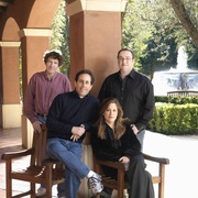 [喜剧/家庭] 蜜蜂总动员 Bee Movie  [杰瑞·宋飞/蕾妮·齐薇格][蓝光/高清1080p/4K下载]