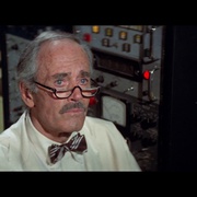 [恐怖/科幻] 杀人蜂 The Swarm  [迈克尔·凯恩/凯瑟琳·罗斯][蓝光/高清1080p/4K下载]