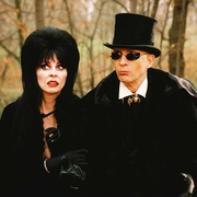 [恐怖/喜剧] 销魂天师之古堡惊魂 Elvira's Haunted Hills  [卡珊德拉·彼得逊/理查德·奥布里恩][蓝光/高清1080p/4K下载]