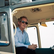 [惊悚] 鸢尾花事件 The Iris Affair  [汤姆·霍兰德尔/尼芙·阿尔格][蓝光/高清1080p/4K下载]