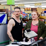 [短片] 肤色 Skin  [乔纳森·塔克/杰克逊·罗伯特·斯科特][蓝光/高清1080p/4K下载]